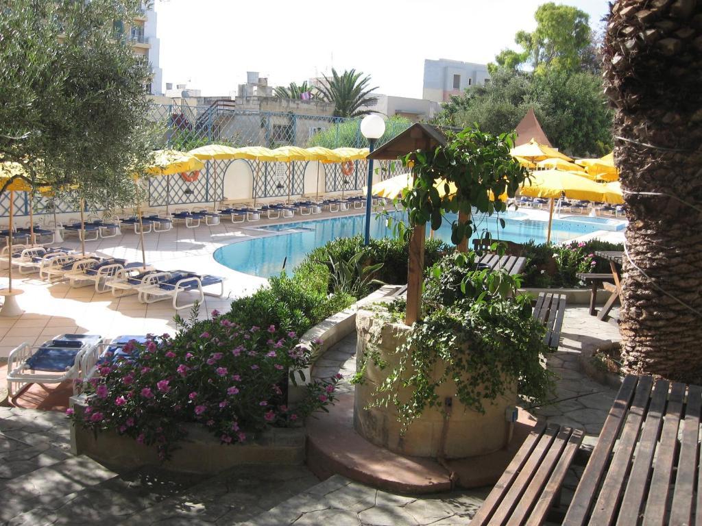 Club Salina Wharf Aparthotel Qawra Kültér fotó