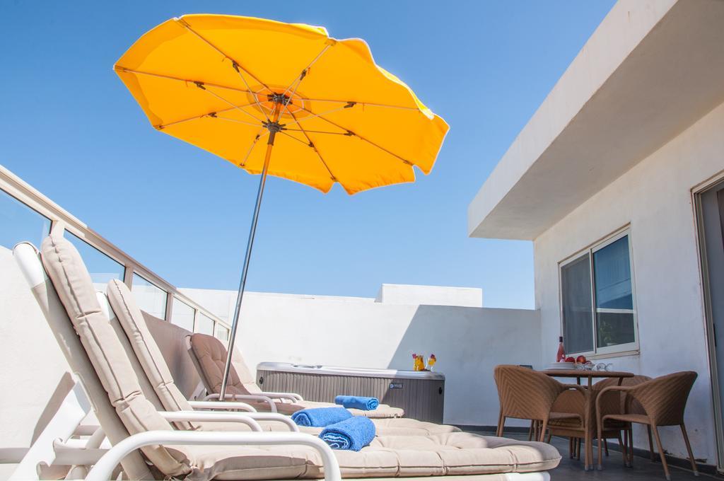 Club Salina Wharf Aparthotel Qawra Szoba fotó