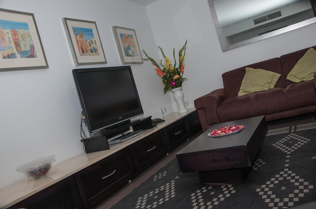 Club Salina Wharf Aparthotel Qawra Szoba fotó