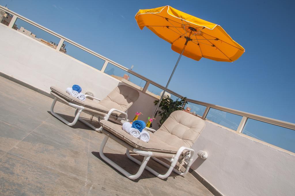 Club Salina Wharf Aparthotel Qawra Szoba fotó