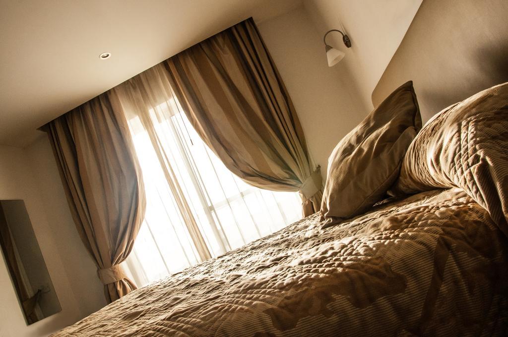 Club Salina Wharf Aparthotel Qawra Szoba fotó